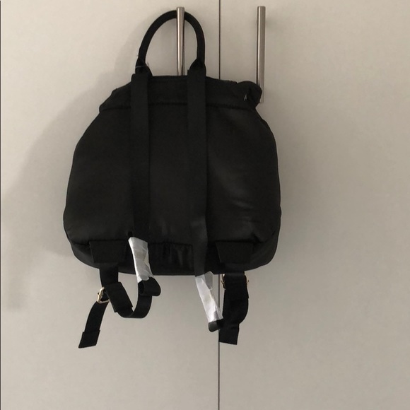 NEW ❤️ Steve Madden JAX Satin Medium Backpack BLK - Picture 6 of 8